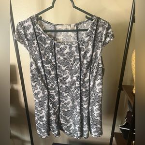 Black and white paisley top